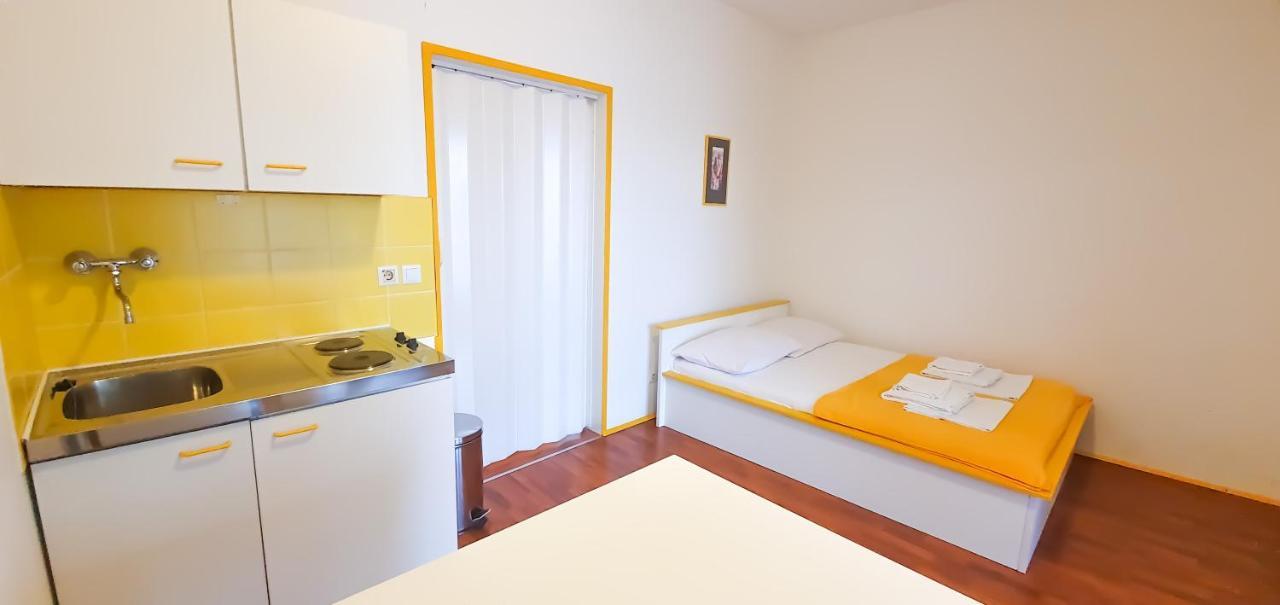 Apartment Buco Starigrad Paklenica Luaran gambar